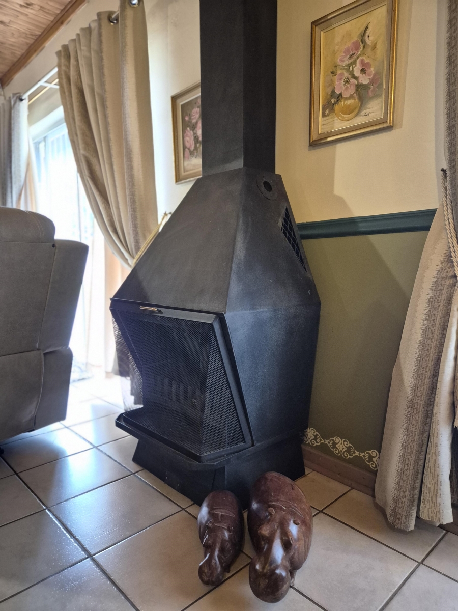 3 Bedroom Property for Sale in Stilfontein Ext 4 North West